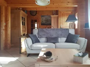 Cottage with barbecue & garden - Image 4