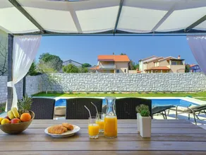 Casa totalmente equipada con piscina privada, barbacoa y terraza | Admite mascotas - Image 3