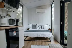 Chic and Tiny Pokolbin Accommodation for Glamping NSW - Image 3