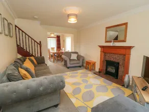 Family-friendly cottage with garden | Pet-friendly - Image 2