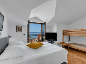 Atractiva habitación privada con jardín, barbacoa y terraza | En la playa | Admite perro - Image 4