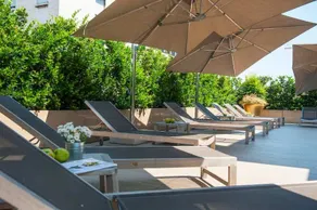 Family-friendly wonderful holiday apartment with garden & terrace | Next to Milan Cathedral | City view | Perfect for remote work - Image 5