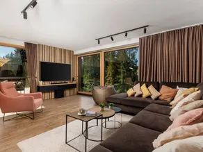 Fully equipped house with sauna, terrace & private pool | Lake view - Image 5