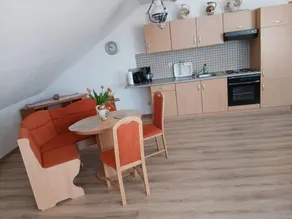 Holiday apartment with barbecue, terrace & garden | Mountain view - Image 5
