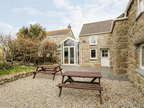 Charmant cottage convivial et familial avec jardin - Image 2