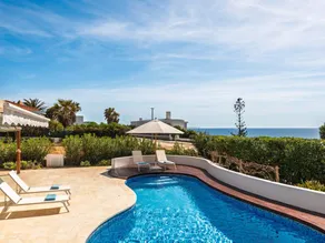 Villa with garden, private pool & barbecue - Image 5