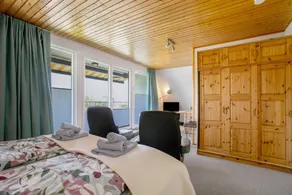 Apartamento con jardín - Image 3
