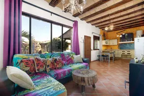 Casa vacacional con piscina privada, internet de alta velocidad y jardín | Vistas al jardín | Ideal para trabajar remoto - Image 4