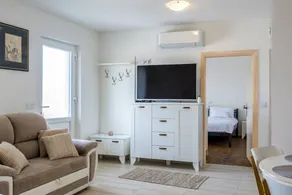 Holiday apartment with terrace | Sea view - Image 4
