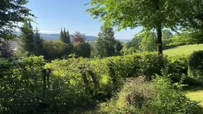 Holiday home with BBQ, terrace & garden - Image 2