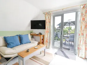 Cottage with garden - Image 5