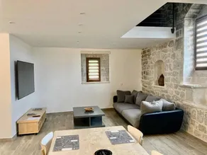 Fully equipped holiday home with terrace & garden | Suitable for remote work - Image 4