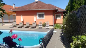 Holiday home with Pool and Internet - Image 3