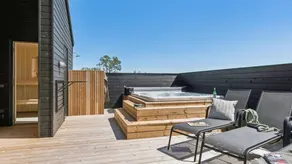 Holiday home with BBQ, garden & pool - Image 2