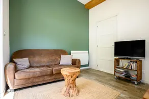 Holiday Home “Flora Gîte” with Private Terrace, Garden & Wi-Fi - Image 4