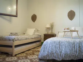 Beautiful villa with 4 bedrooms for 16 persons - Image 5