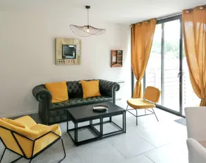 House with barbeque & terrace - Image 4