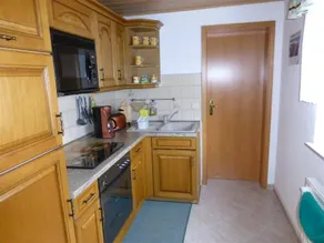 Apartment with terrace - Image 4
