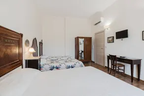 Chambre chez l'habitant avec jardin, internet haut débit et barbecue | Vue montagne - Image 5