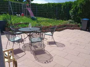 Apartment with barbecue, terrace & garden - Image 5