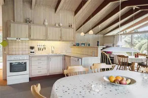 House with sauna, terrace & barbecue - Image 4