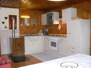 Holiday apartment with garden, sauna & barbeque | Mountain view - Image 2