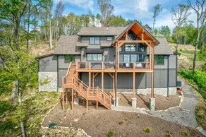 Chalet mit Whirlpool und Grill | Bergblick - Image 4