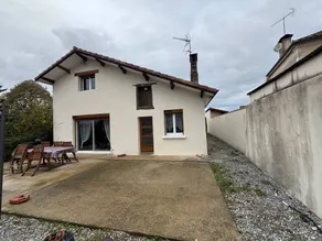 Fully equipped big holiday home with terrace, garden & BBQ | Mountain view | Suitable for remote work - Image 2
