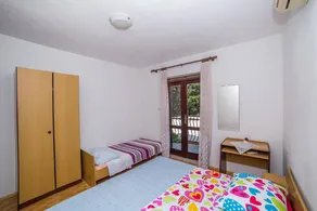 Private room with BBQ & fast internet - Image 3
