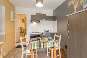 Gite with terrace & garden - Image 4