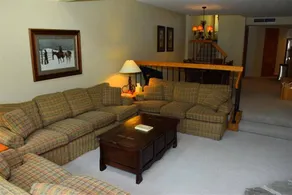 Appartement en copropriété avec piscine - Image 3