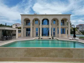 Villa Solara – 5-bed luxury retreat in Paphos with infinity pool, cinema, sauna & concierge services. Privacy, elegance & horizon views - Image 4