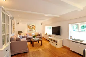 Appartement avec terrasse et jardin - Image 3