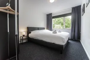 Zandvoort North Spacious 2 bedroom apartment with private, free parking - Image 3