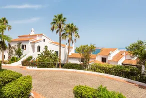Holiday apartment with pool & terrace | Sea view - Image 2