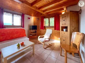 Charming gite with terrace & garden - Image 3