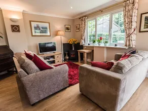 Children-friendly lovely cottage with garden | Pets are welcome - Image 4