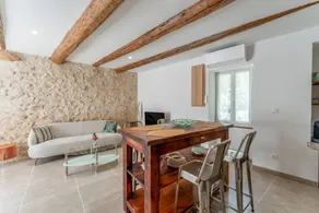 Holiday home with pool, terrace & garden - Image 3