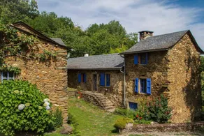 Gite with garden, BBQ & terrace - Image 5