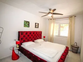 Appartement avec terrasse, piscine privée et barbecue - Image 2