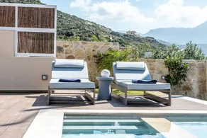 Fully equipped villa with barbeque, garden & heated pool - Image 5