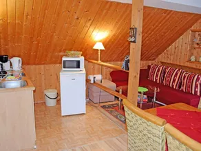 Children-friendly beautiful flat with terrace, garden & barbeque | Beach nearby - Image 3