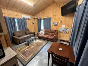 Jacksboro Glamping Destination with Sports Facilities in Texas - Image 2