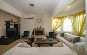 Charming flat with private pool, barbecue & terrace | Garden view | Close to the beach - Image 4