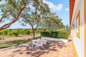 Appartement de vacances avec terrasse, barbecue et internet haut débit | Vue jardin - Image 2