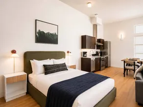 Roami at Studio 135 - Stylish Studio | 2 units - Image 2