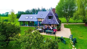 Ferienunterkunft mit Grill, privatem Pool und Garten | Meerblick - Image 2