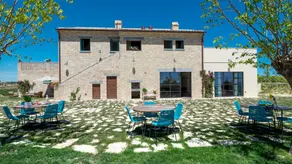 Encantadora villa apta para familias con jardín, terraza y piscina privada | Vistas a la piscina | Admite perro - Image 3