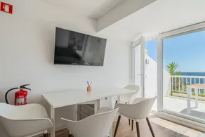 Apartment 'Oásis' with Sea View, Wi-Fi and Air Conditioning - Image 4