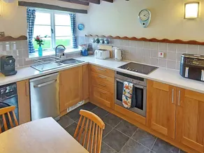 Charmant cottage adapté aux familles avec jardin et barbecue | Avec animaux bienvenus - Image 3